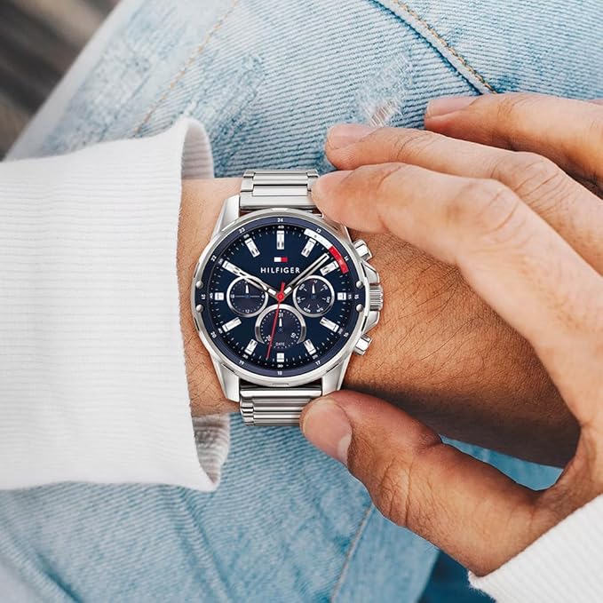 Analogue Multifunction Quartz Watch for Men with Stainless Steel Bracelet or Silicone Strap